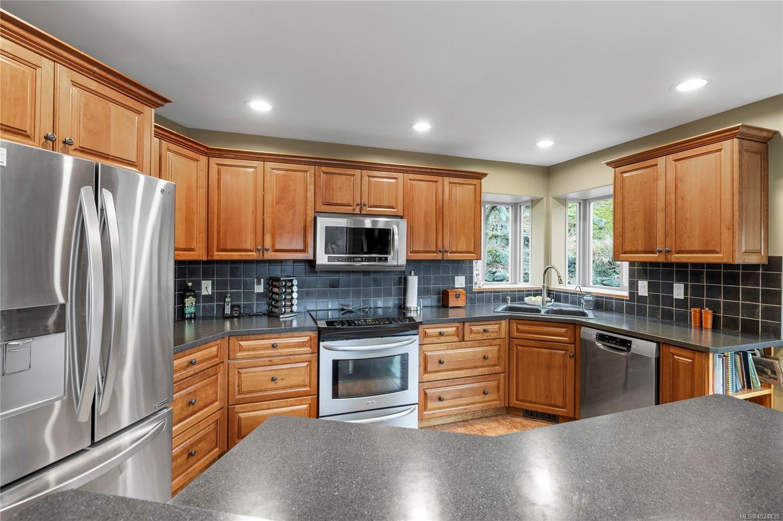 3380 Redden Rd, Nanoose Bay, BC