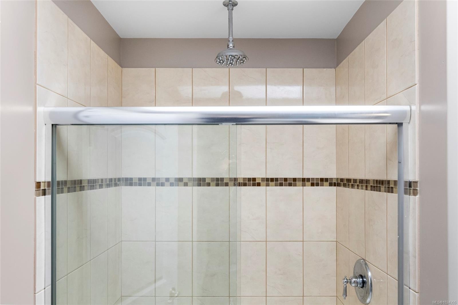 3927 Druce Lane, Saanich, BC