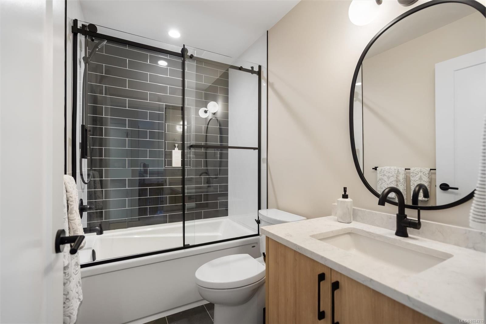 18-3921 Olympian Way, Colwood, BC