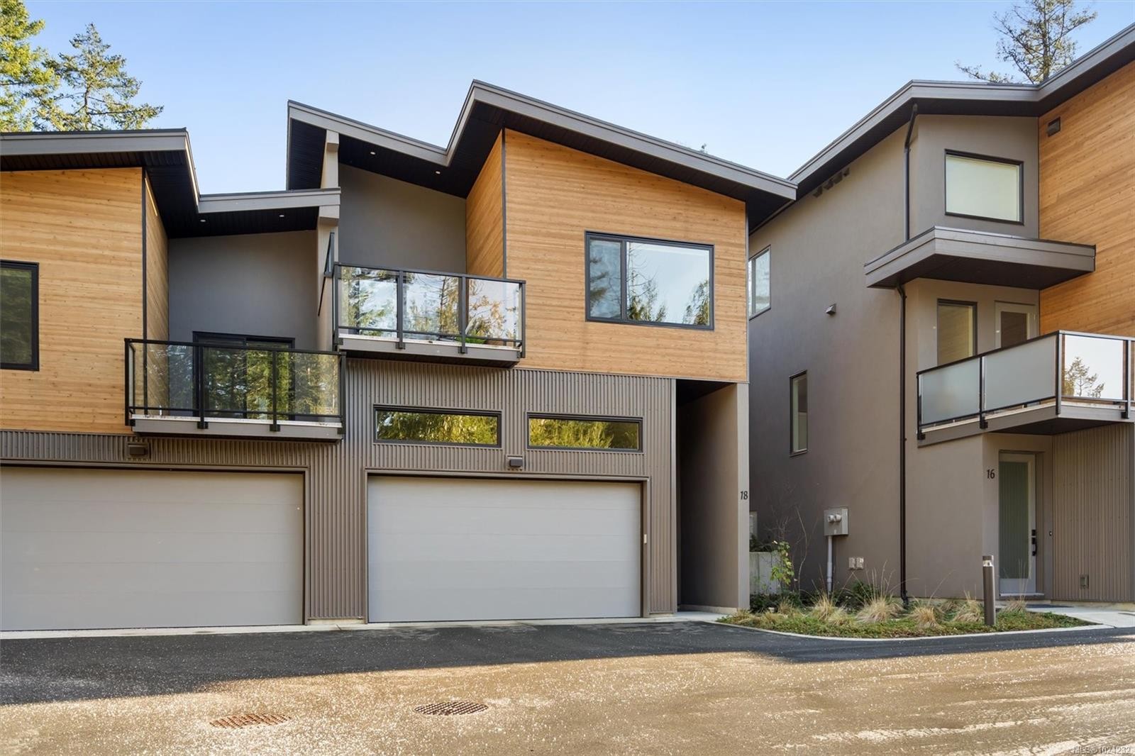 18-3921 Olympian Way, Colwood, BC