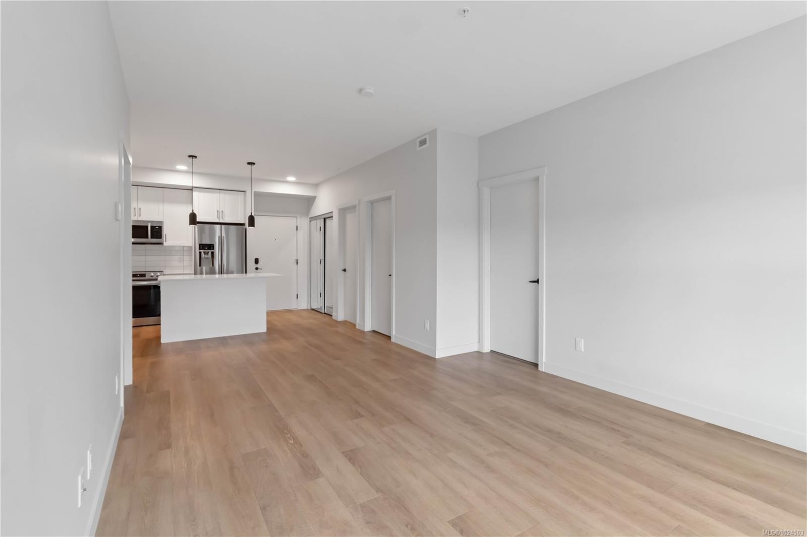 206-2469 Gateway Rd, Langford, BC - Indoor Photo Showing Other Room