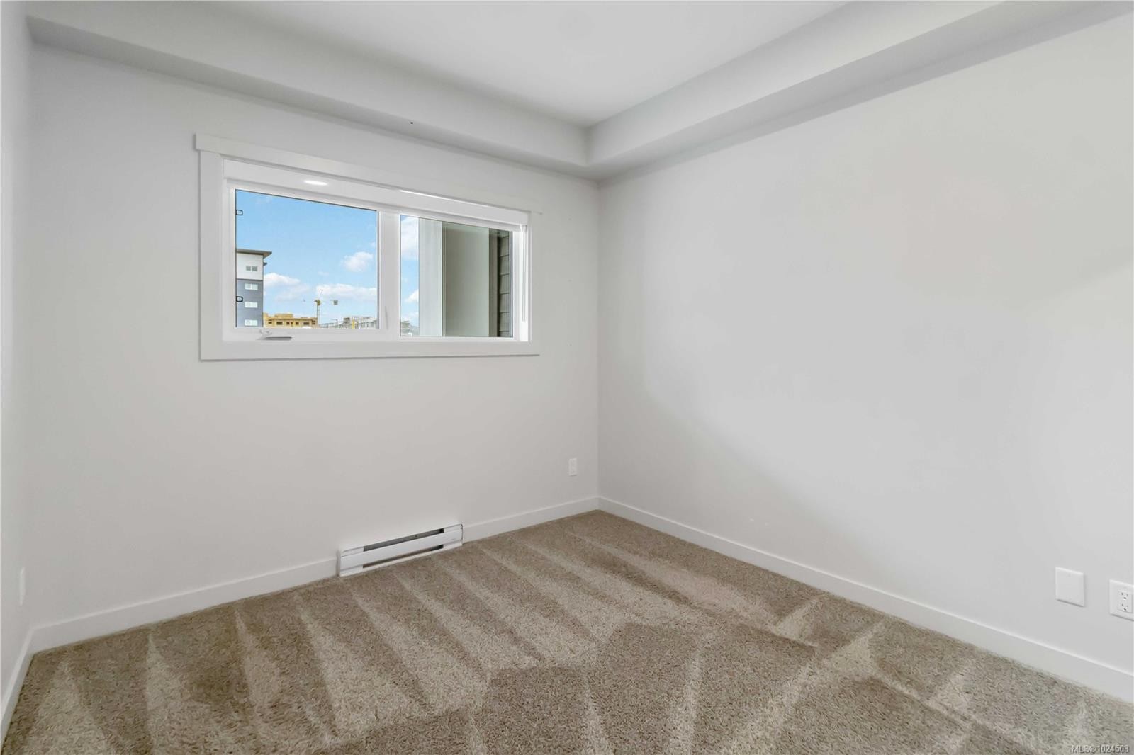 206-2469 Gateway Rd, Langford, BC - Indoor Photo Showing Other Room