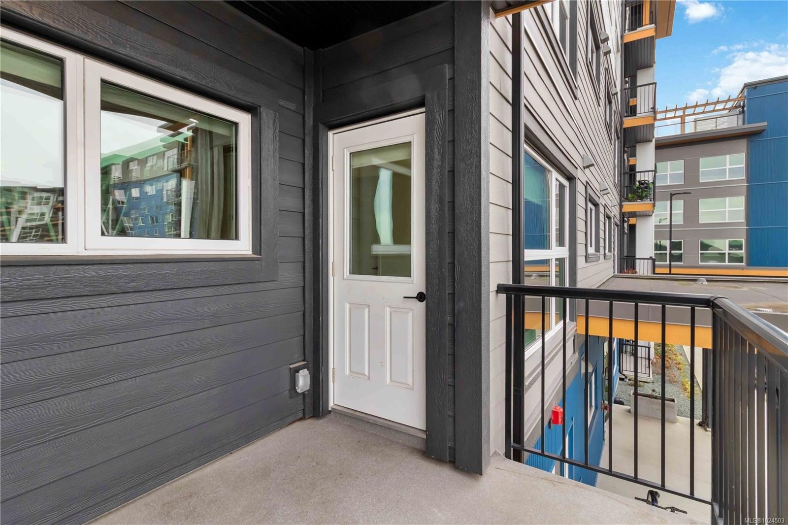 206-2469 Gateway Rd, Langford, BC - Outdoor With Exterior