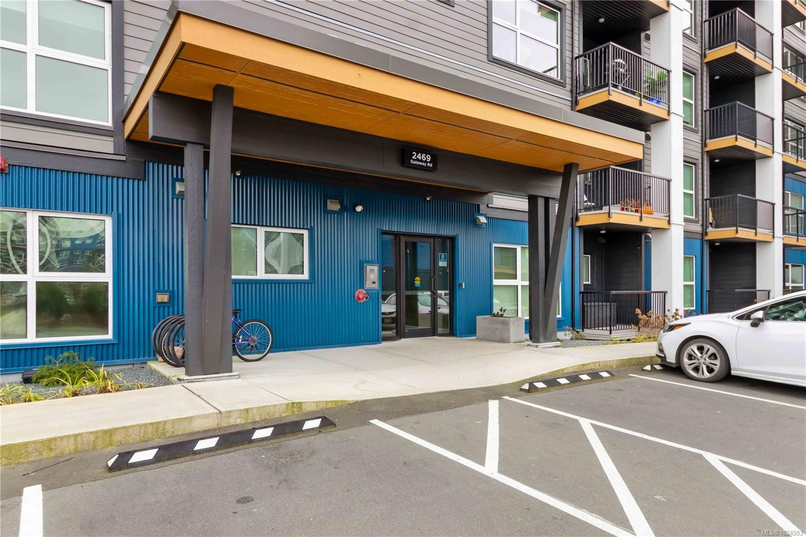 206-2469 Gateway Rd, Langford, BC - Outdoor With Balcony
