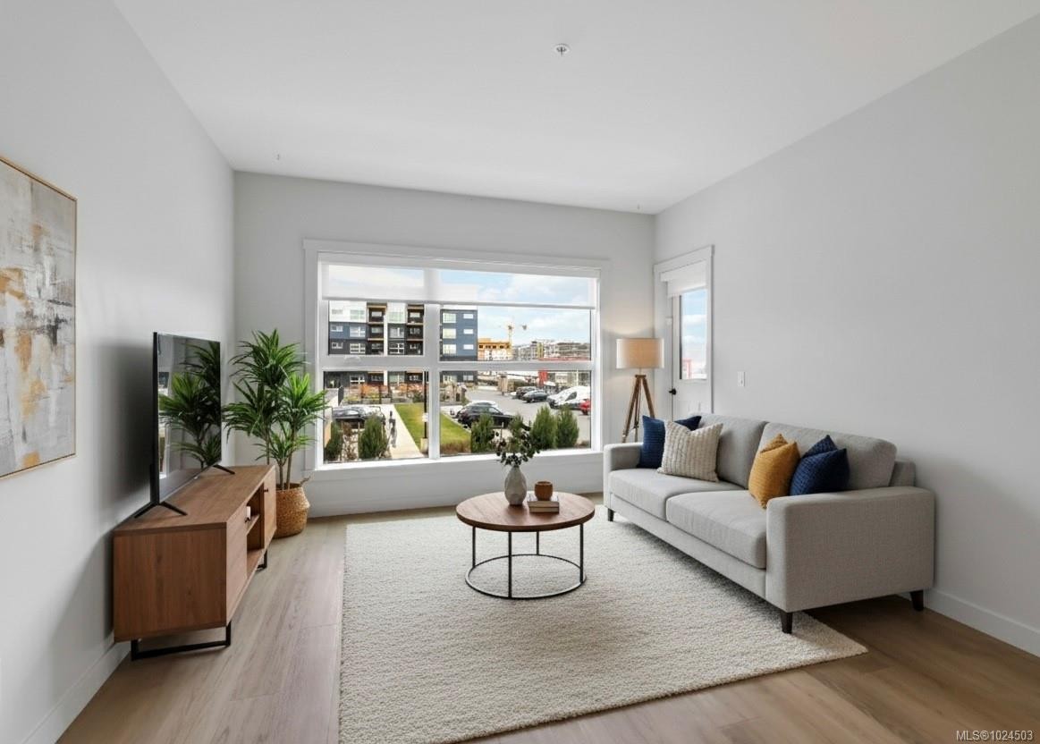 206-2469 Gateway Rd, Langford, BC - Indoor Photo Showing Living Room