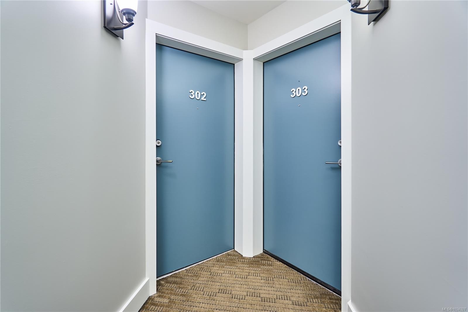 302-580 Stewart Ave, Nanaimo, BC - Indoor Photo Showing Other Room