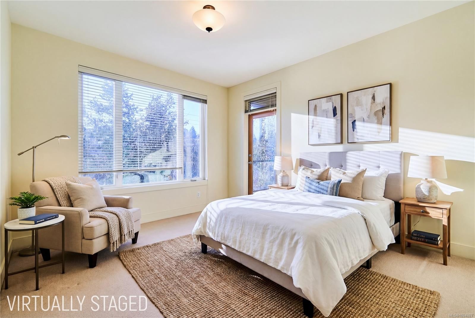 302-580 Stewart Ave, Nanaimo, BC - Indoor Photo Showing Bedroom