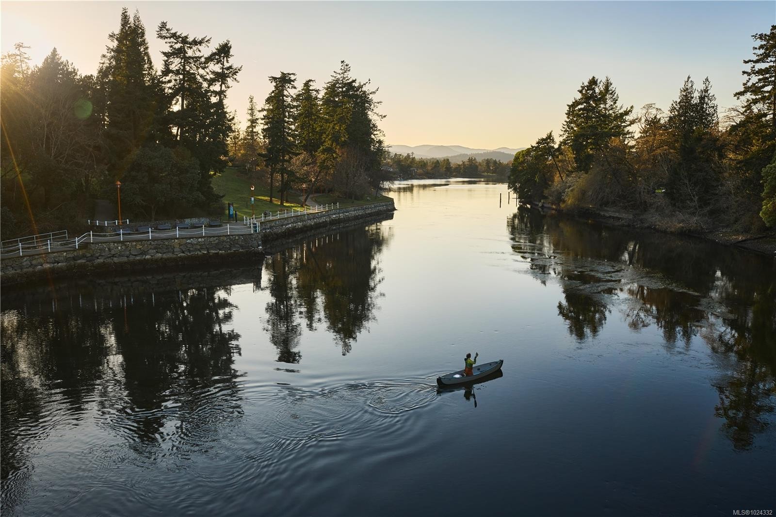 211-1075 Tillicum Rd, Esquimalt, BC - Outdoor With Body Of Water With View