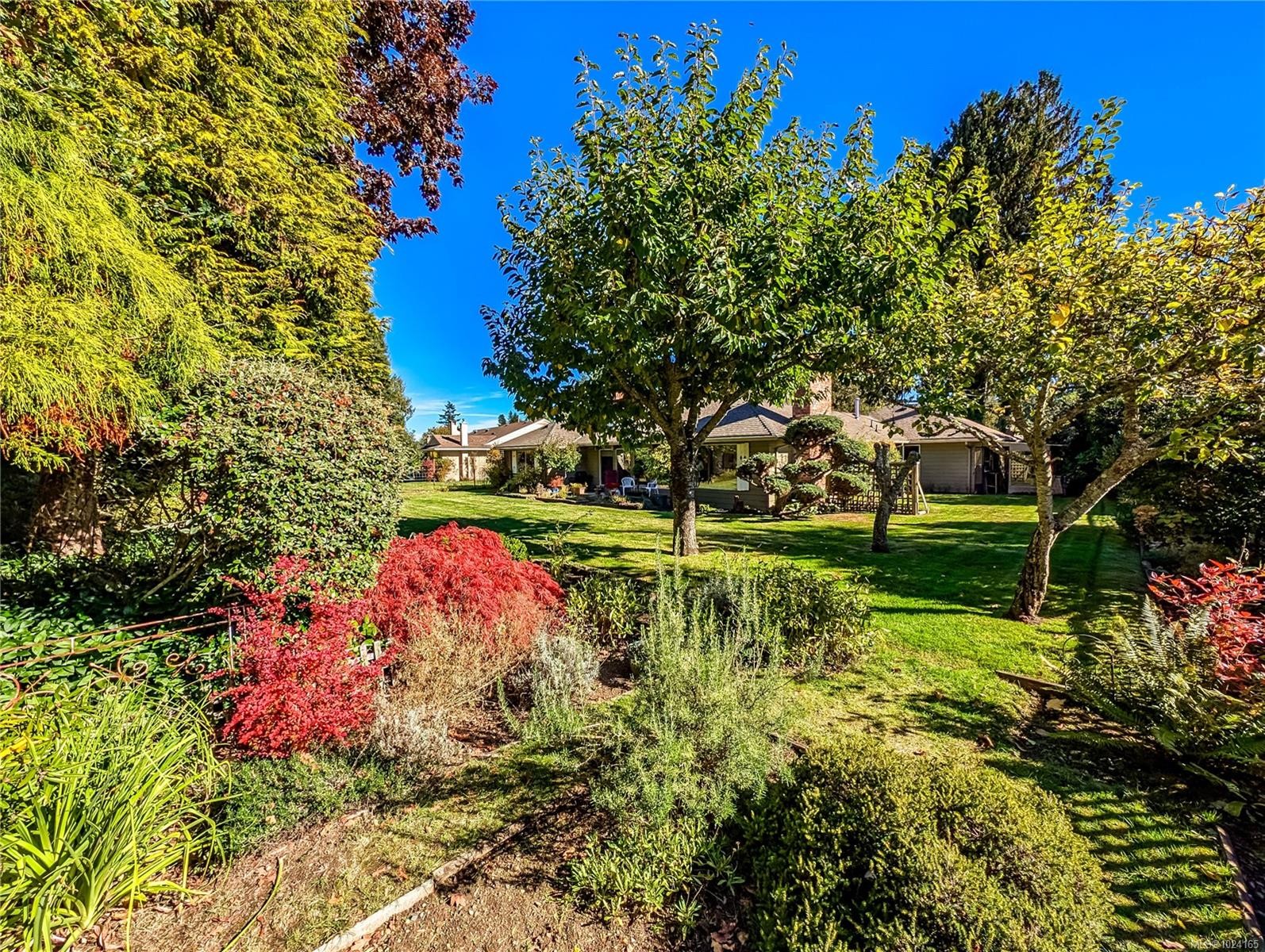 474 Eaglecrest Dr, Qualicum Beach, BC