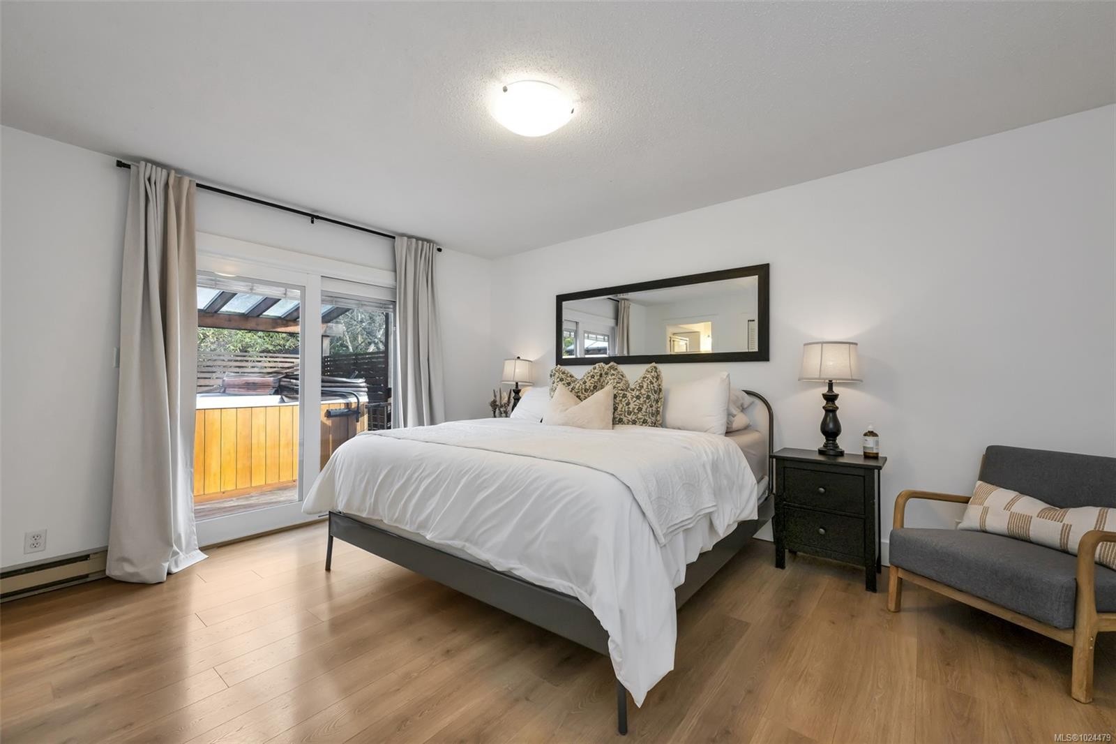 10369 Bowerbank Rd, Sidney, BC