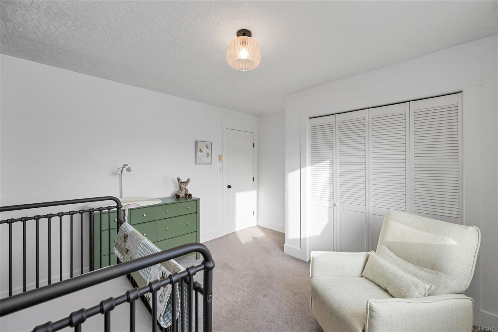 10369 Bowerbank Rd, Sidney, BC