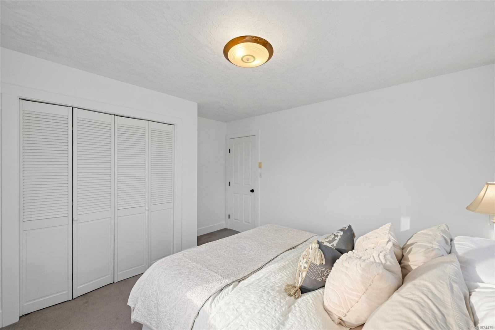 10369 Bowerbank Rd, Sidney, BC