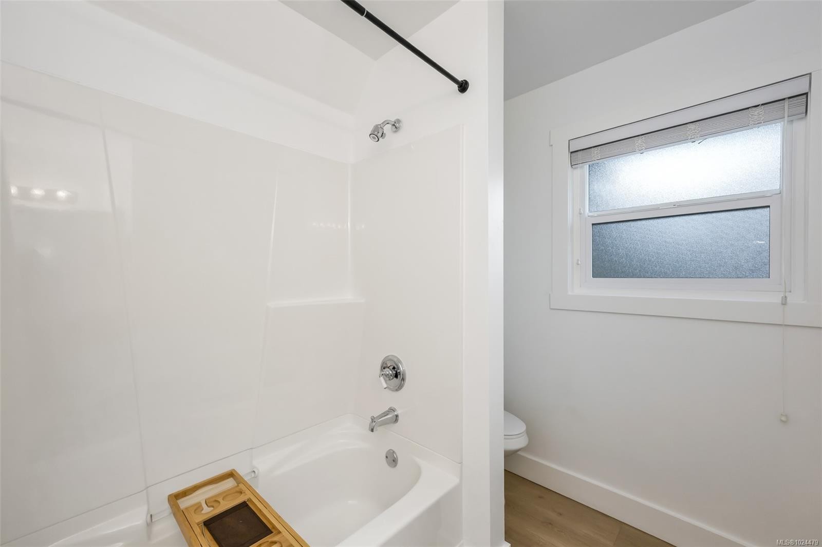 10369 Bowerbank Rd, Sidney, BC