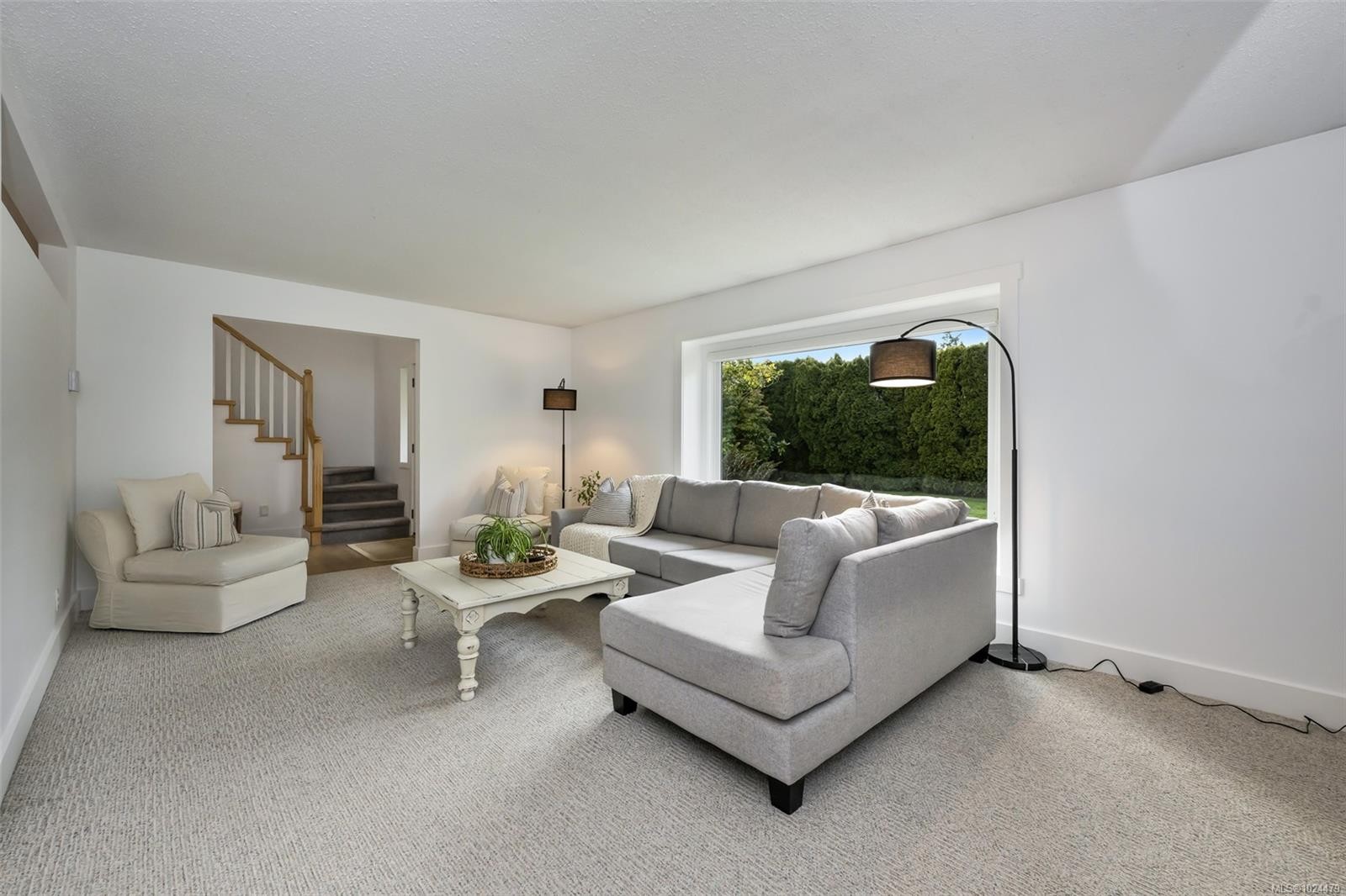 10369 Bowerbank Rd, Sidney, BC