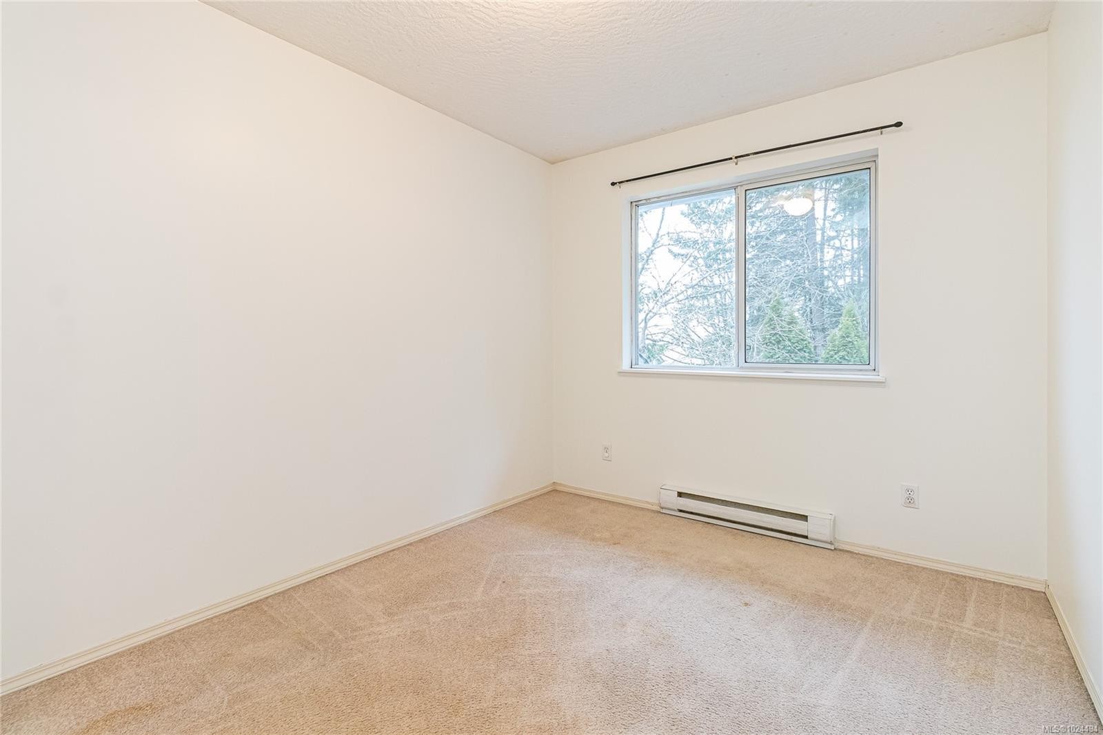 1-1140 Trans Canada Hwy, Ladysmith, BC