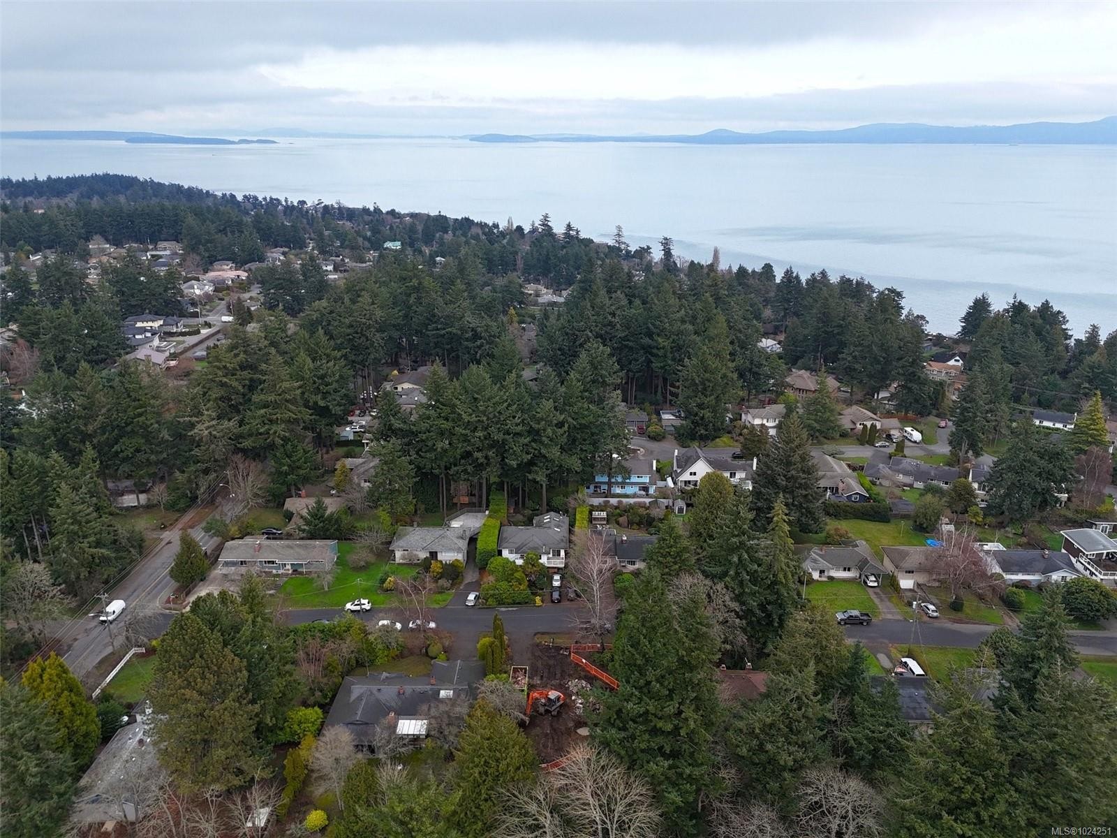 4-2215 Greenlands Rd, Saanich, BC - Outdoor With View