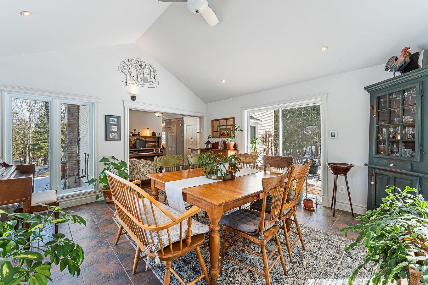 Salle à manger - 257 Ch. De Bondville, Lac-Brome, QC - Indoor Photo Showing Dining Room