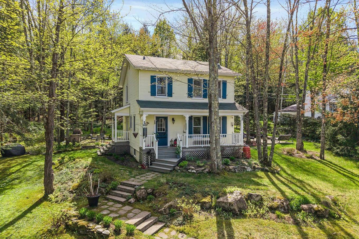 Façade - 257 Ch. De Bondville, Lac-Brome, QC - Outdoor With Deck Patio Veranda With Facade
