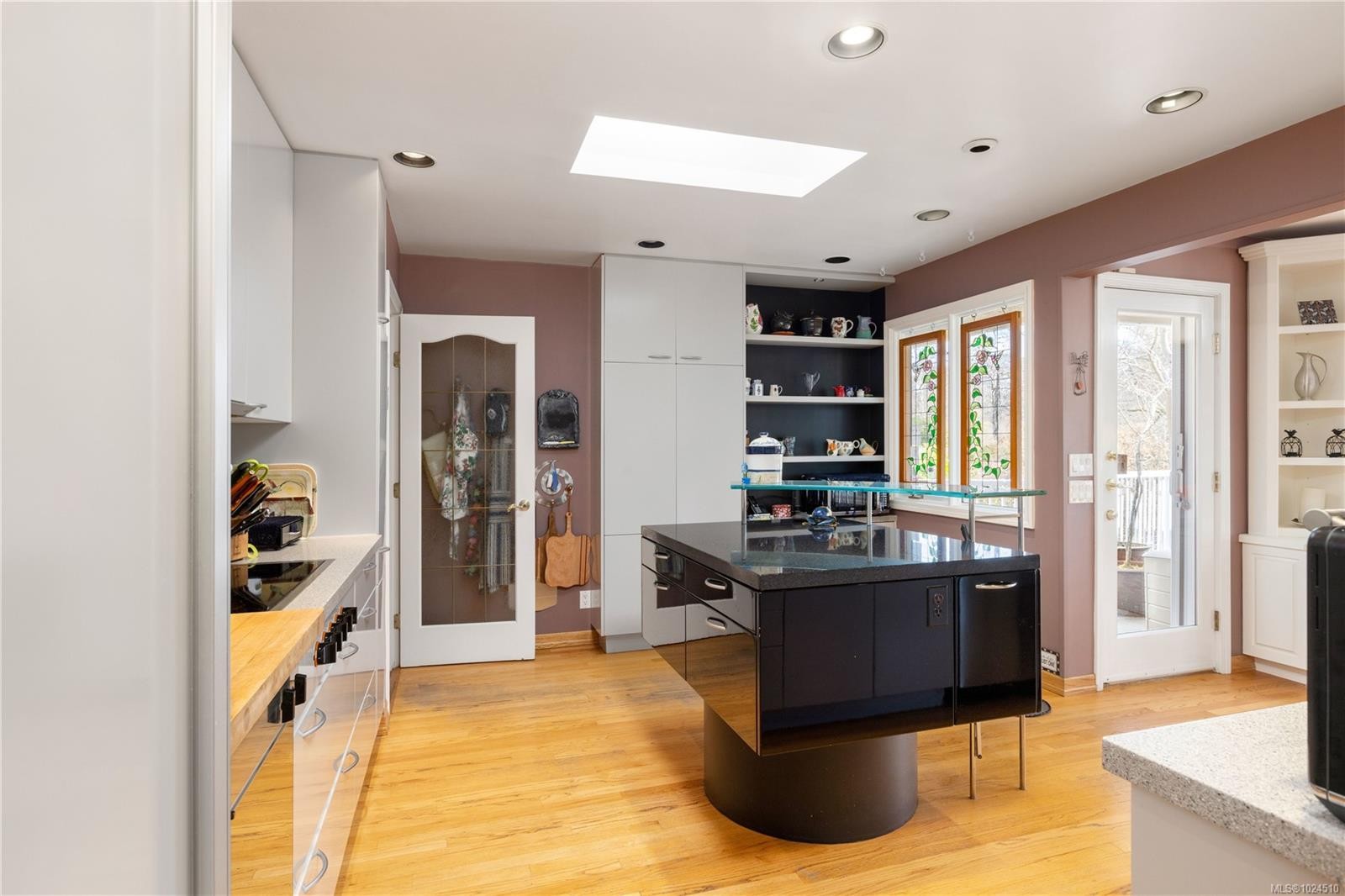 3331 Woodburn Ave, Oak Bay, BC