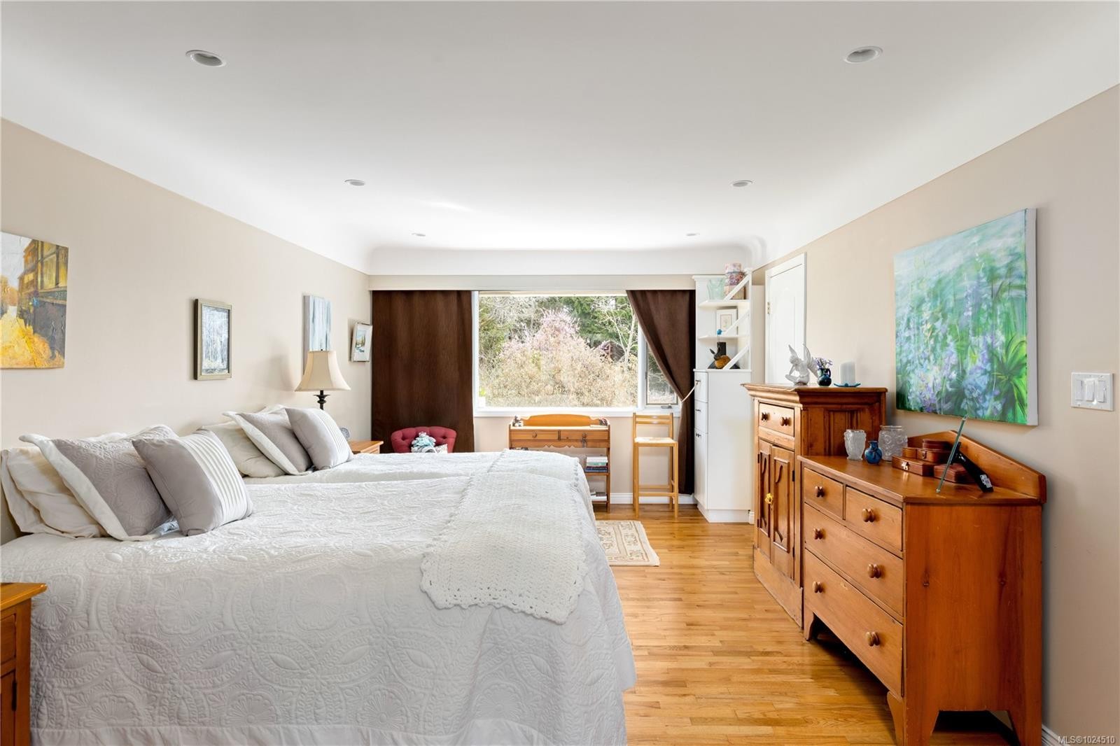 3331 Woodburn Ave, Oak Bay, BC