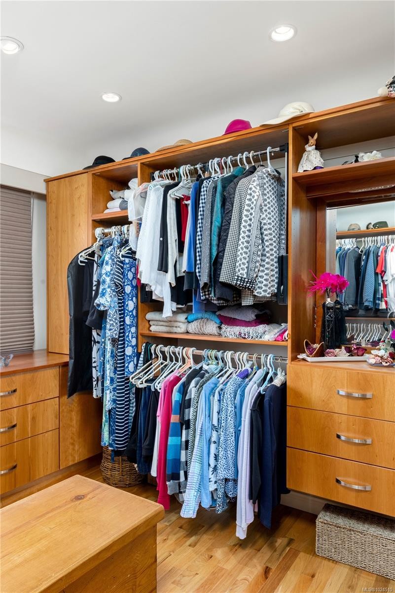 3331 Woodburn Ave, Oak Bay, BC