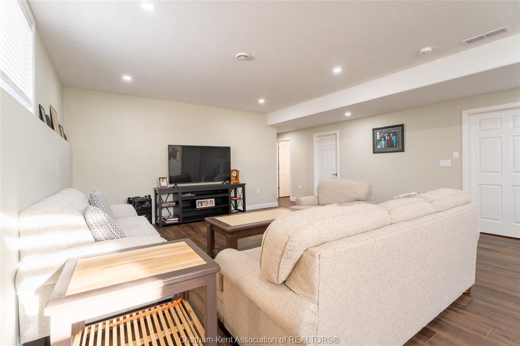 21 Baffin Way, Chatham, ON