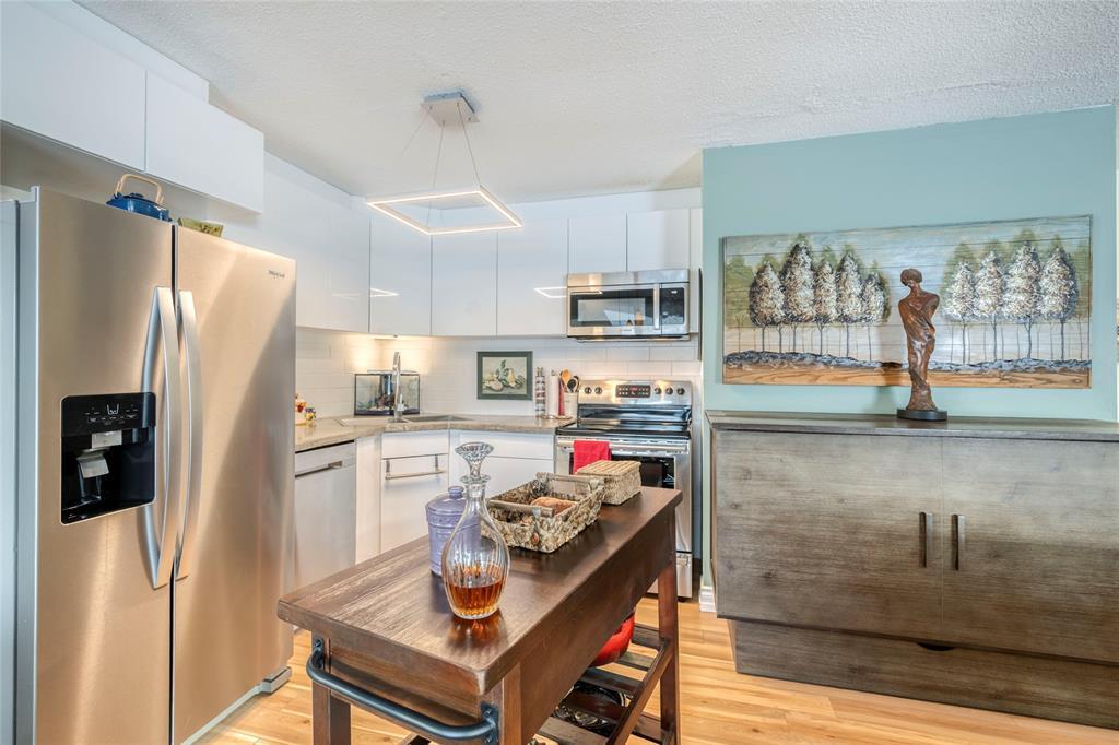 1105-155 Front Street North, Sarnia, ON