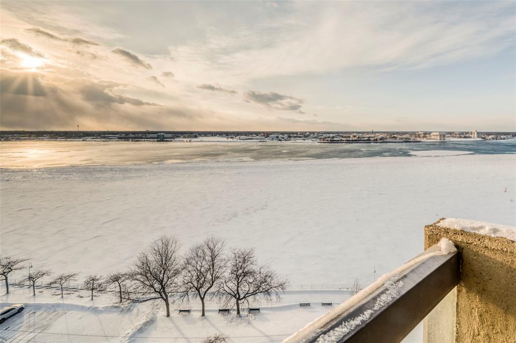 1105-155 Front Street North, Sarnia, ON