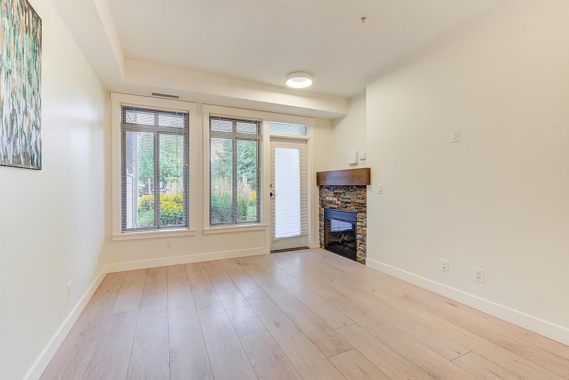 102-3533 Carrington Road, West Kelowna, BC - Indoor With Fireplace