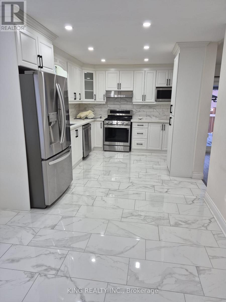 236 Langlaw Drive, Cambridge, ON - Indoor Photo Showing Kitchen