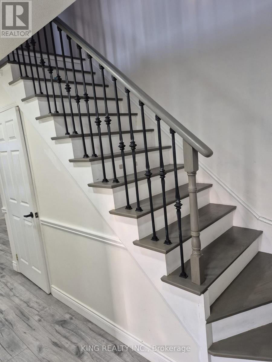 236 Langlaw Drive, Cambridge, ON - Indoor Photo Showing Other Room