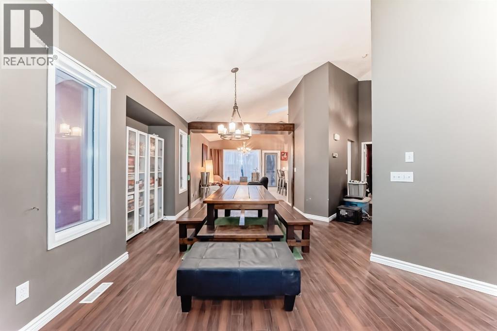 8373 Edgevalley Drive Nw, Calgary, AB - Indoor Photo Showing Other Room