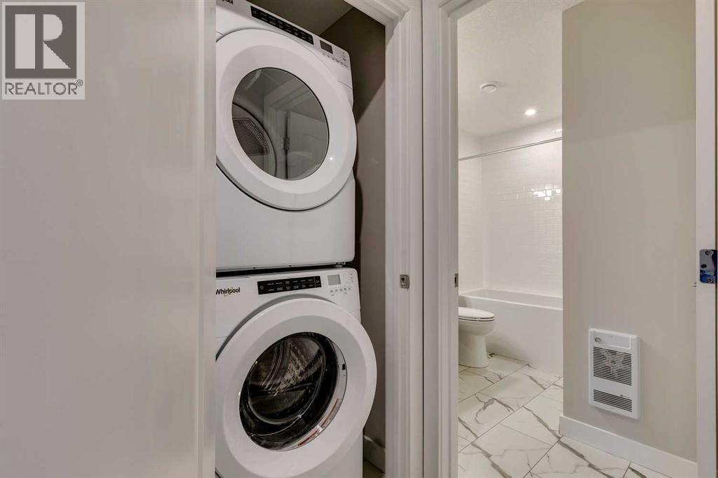 642 Rangeview Street Se, Calgary, AB - Indoor Photo Showing Laundry Room