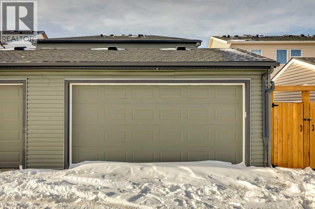 642 Rangeview Street Se, Calgary, AB - Outdoor With Exterior