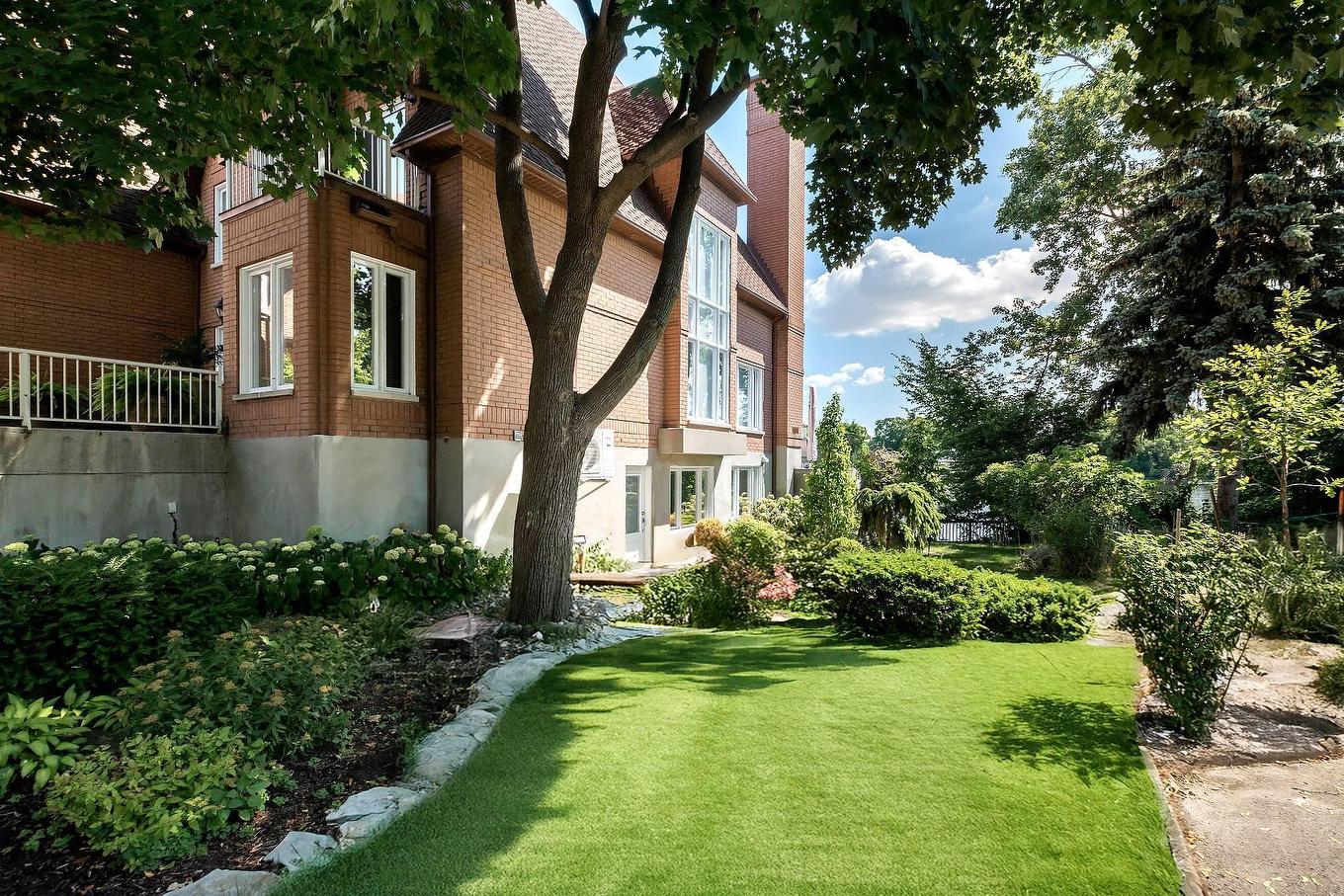 Jardin - 1 Av. Sauriol, Laval (Laval-Des-Rapides), QC