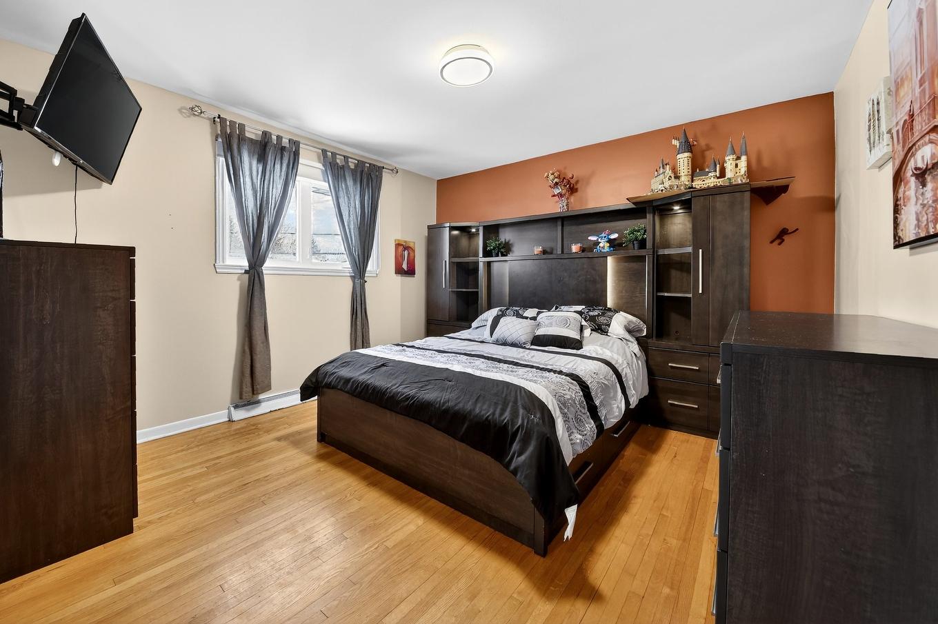 Chambre à coucher principale - 1356 Rue Adélard, Blainville, QC - Indoor Photo Showing Bedroom