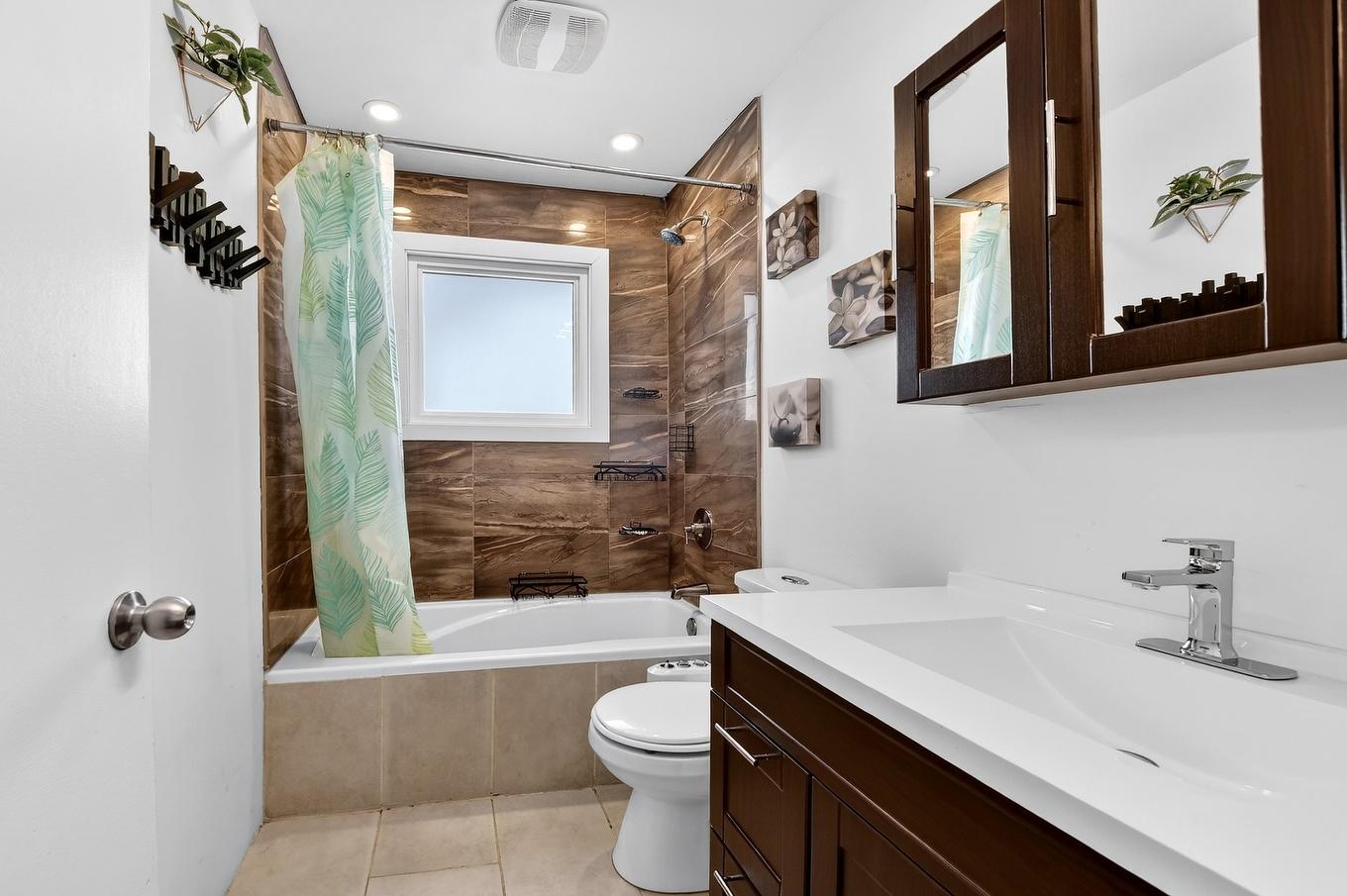 Salle de bains - 1356 Rue Adélard, Blainville, QC - Indoor Photo Showing Bathroom