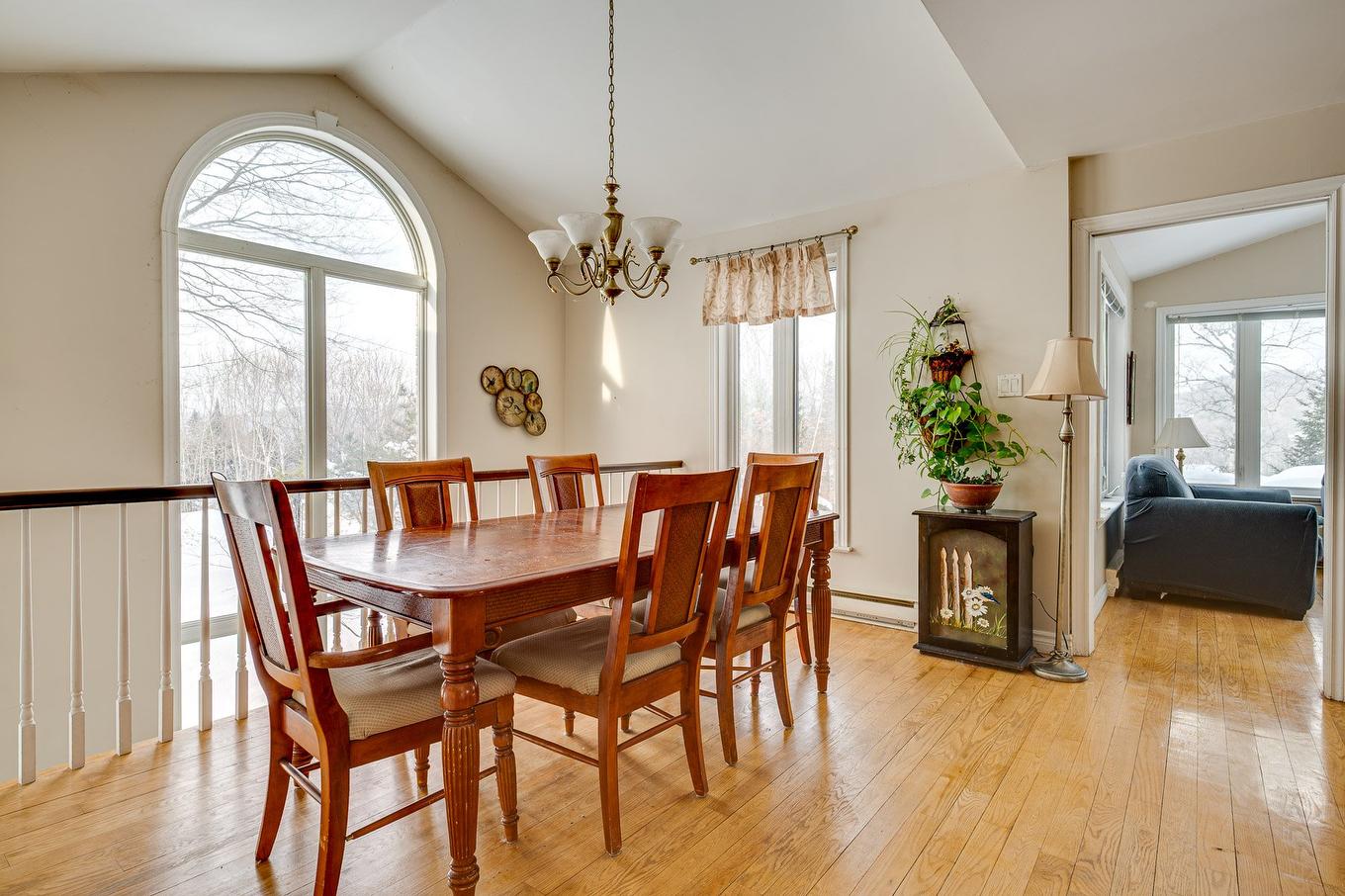 Salle à manger - 1076 Rue Monette, Prévost, QC - Indoor Photo Showing Dining Room