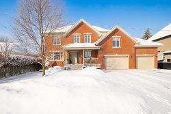 2470 Rue Patenaude Longueuil (Saint-Hubert), QC J3Z 0L9