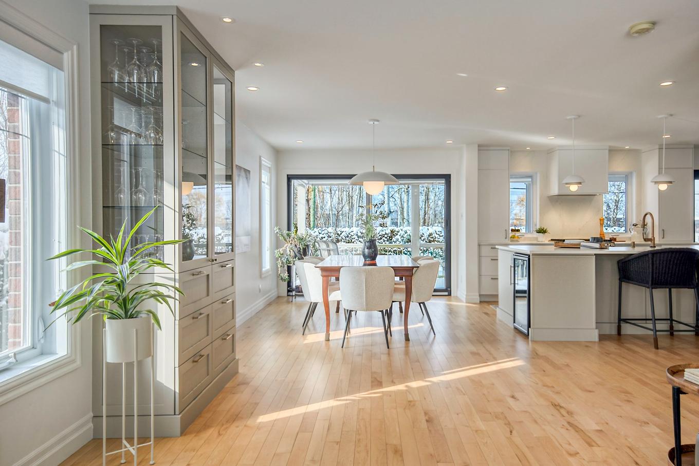 Salle à manger - 2470 Rue Patenaude, Longueuil (Saint-Hubert), QC - Indoor Photo Showing Other Room