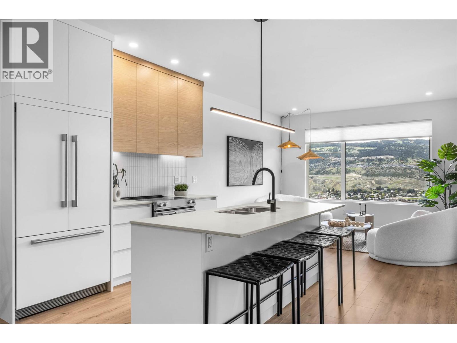 5050 Sun Rivers Drive, Kamloops, BC - Indoor Photo Showing Kitchen With Upgraded Kitchen
