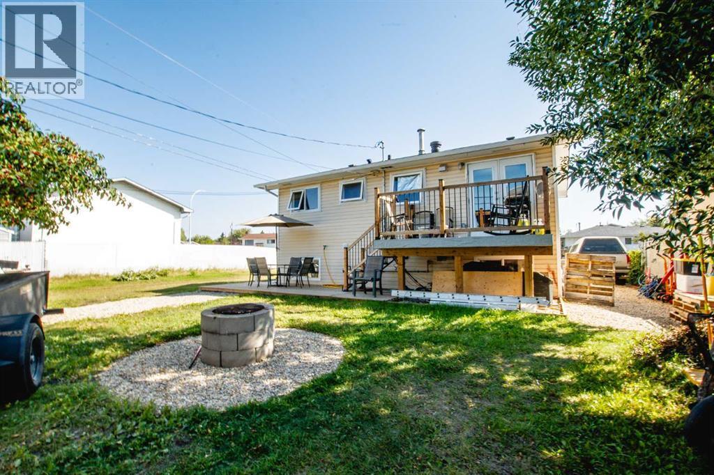 11808 98 Street, Grande Prairie, AB - Outdoor With Deck Patio Veranda
