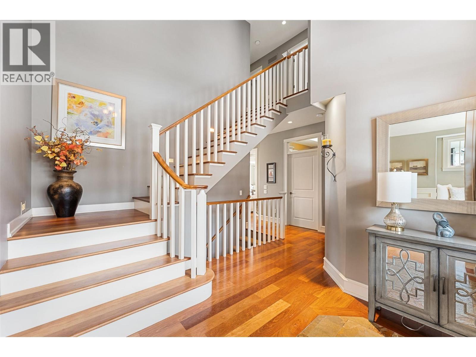 427 Long Ridge Drive, Kelowna, BC - Indoor Photo Showing Other Room