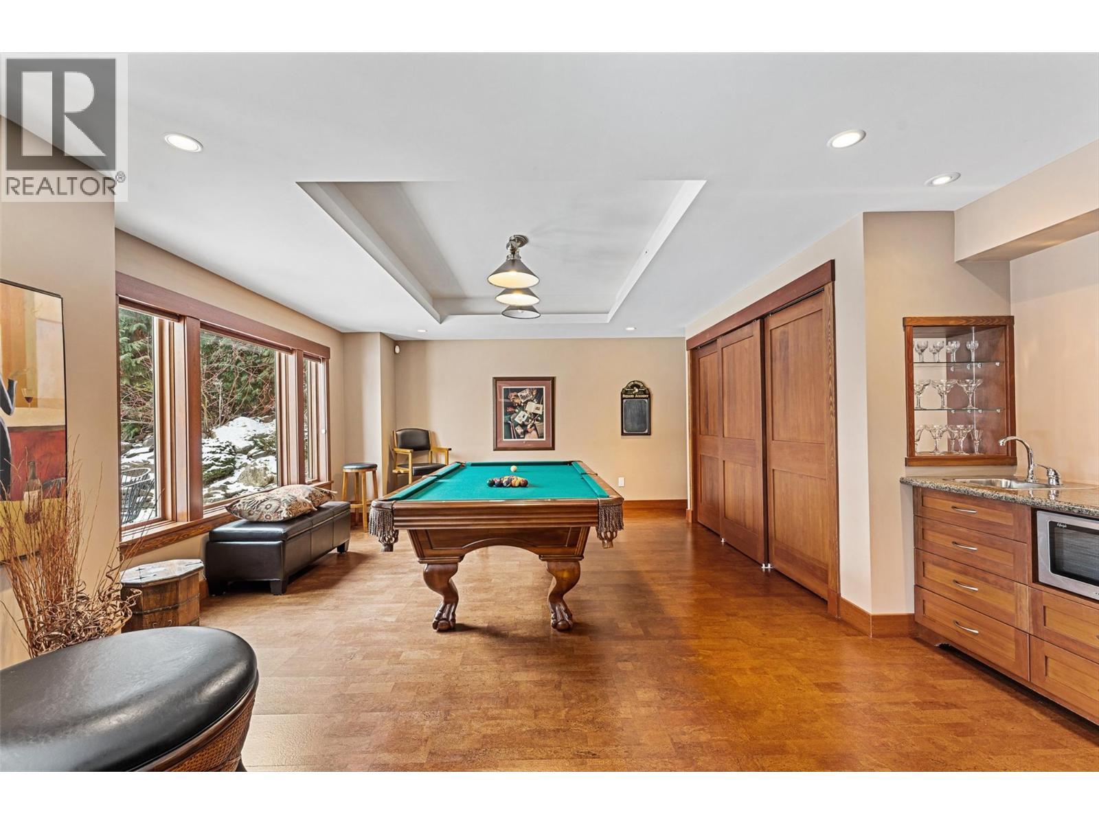 427 Long Ridge Drive, Kelowna, BC - Indoor Photo Showing Other Room