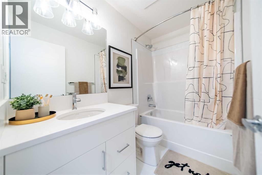 1149 Sailfin Heath, Rural Rocky View County, AB - Indoor Photo Showing Bathroom