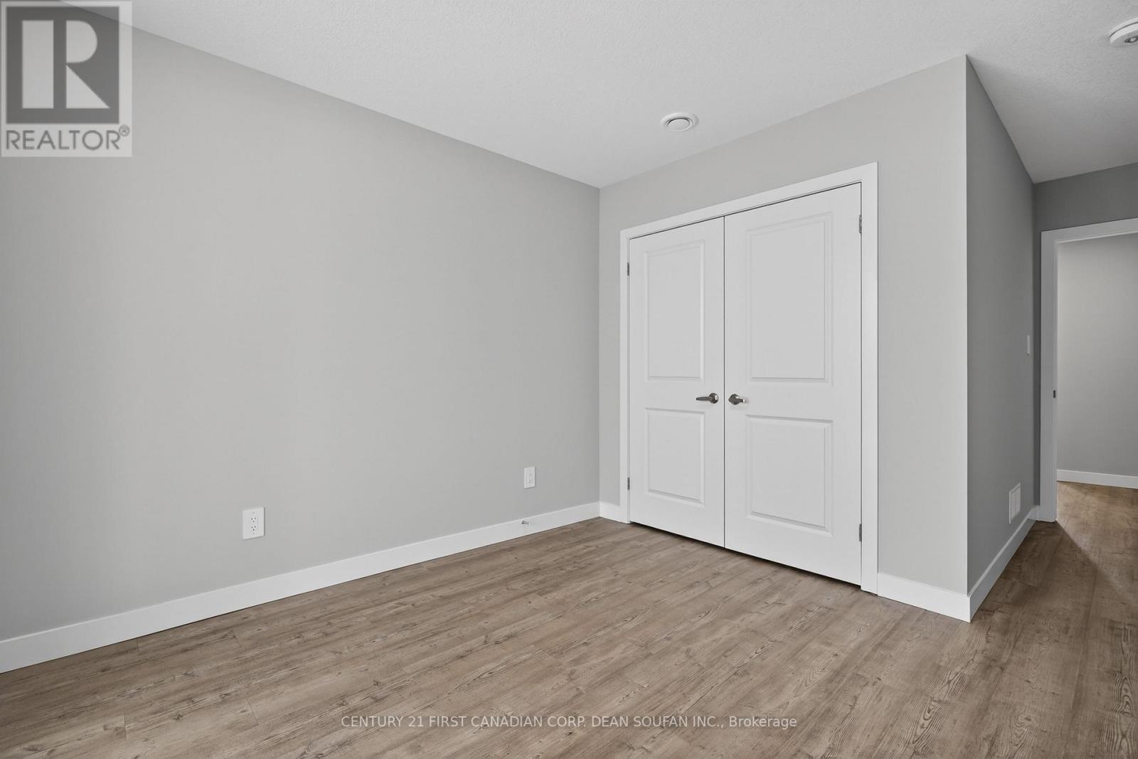 18 - 349 Southdale Road E, London South (South W), ON - Indoor Photo Showing Other Room