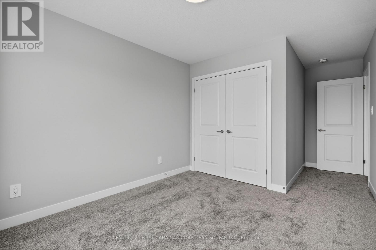 18 - 349 Southdale Road E, London South (South W), ON - Indoor Photo Showing Other Room