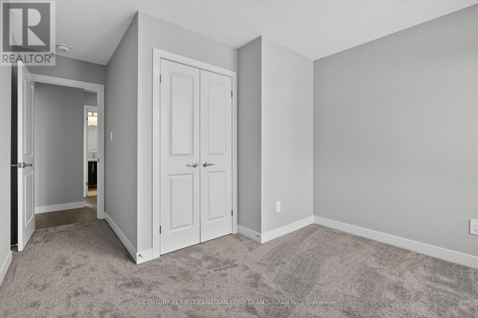 18 - 349 Southdale Road E, London South (South W), ON - Indoor Photo Showing Other Room