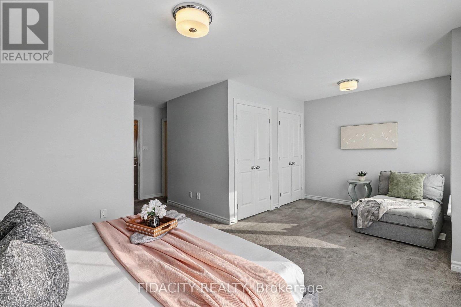 919 Antonio Farley Street, Ottawa, ON - Indoor Photo Showing Bedroom