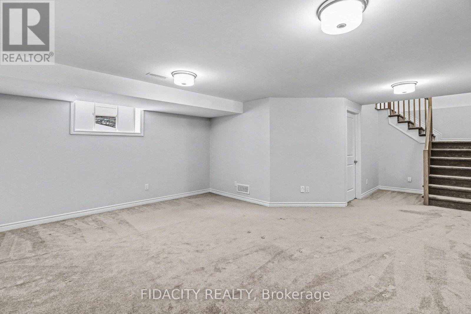 919 Antonio Farley Street, Ottawa, ON - Indoor